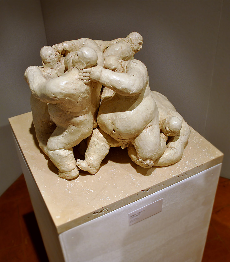 circolo-vizioso-scultura-pietrasanta