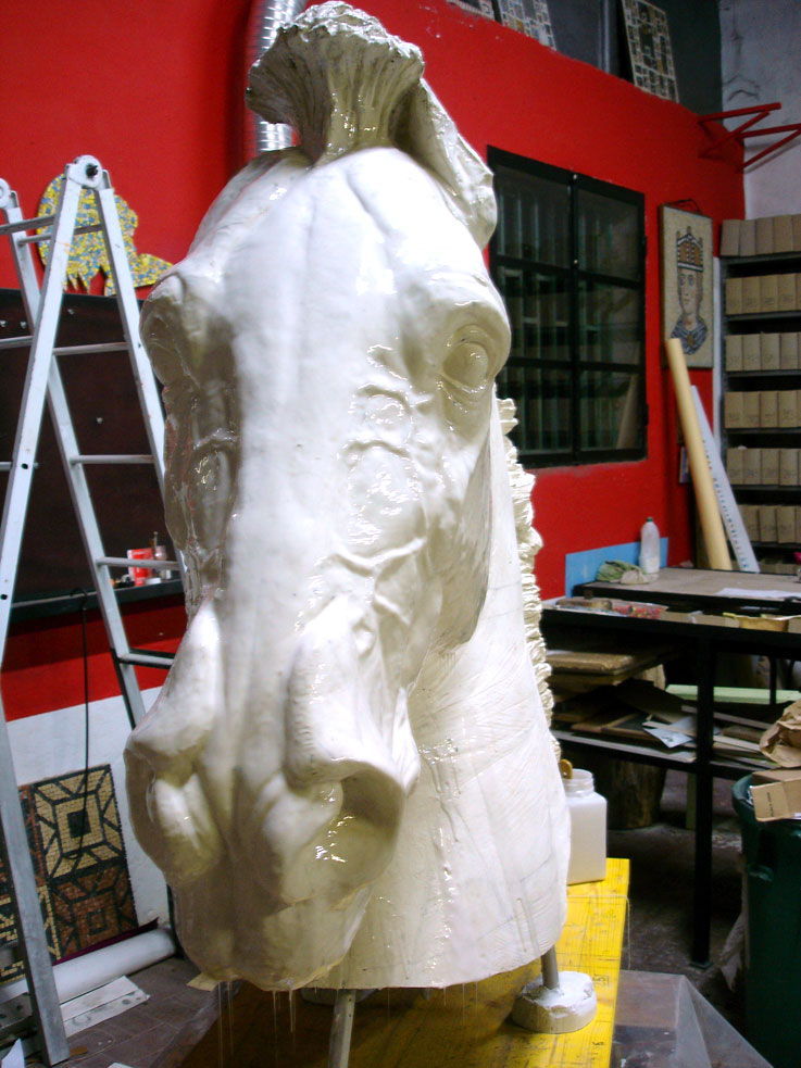 scultura-moderna-artigiano-pietrasanta